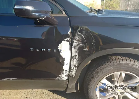 2021 Chevrolet Blazer Fwd 3Lt from USA, damaged, VIN 3GNKBDRS7MS537923